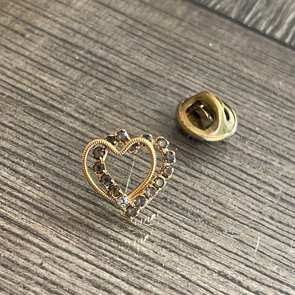 Vintage Interlocking Heart Grey Rhinestone Pin - Picture 3 of 16